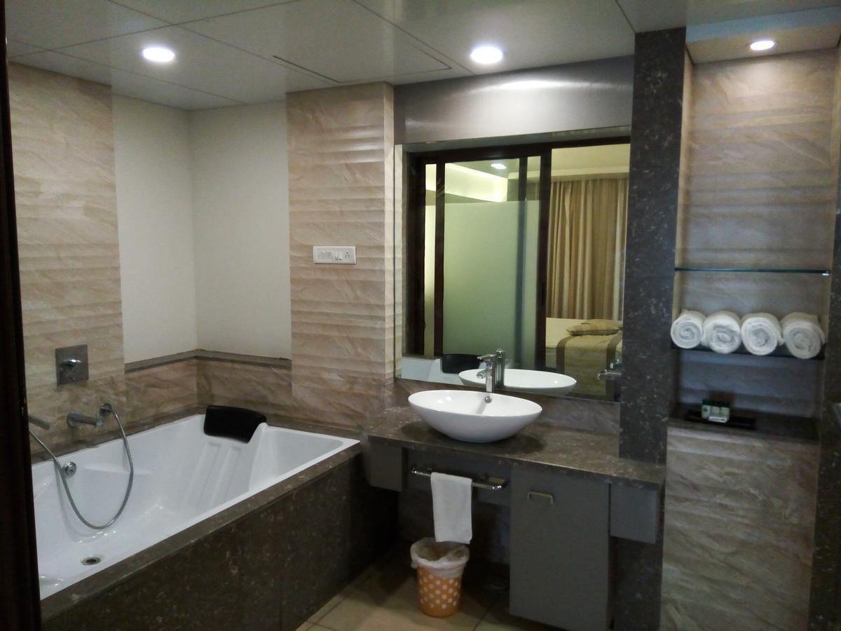 Hotel Miramar Даман Екстериор снимка