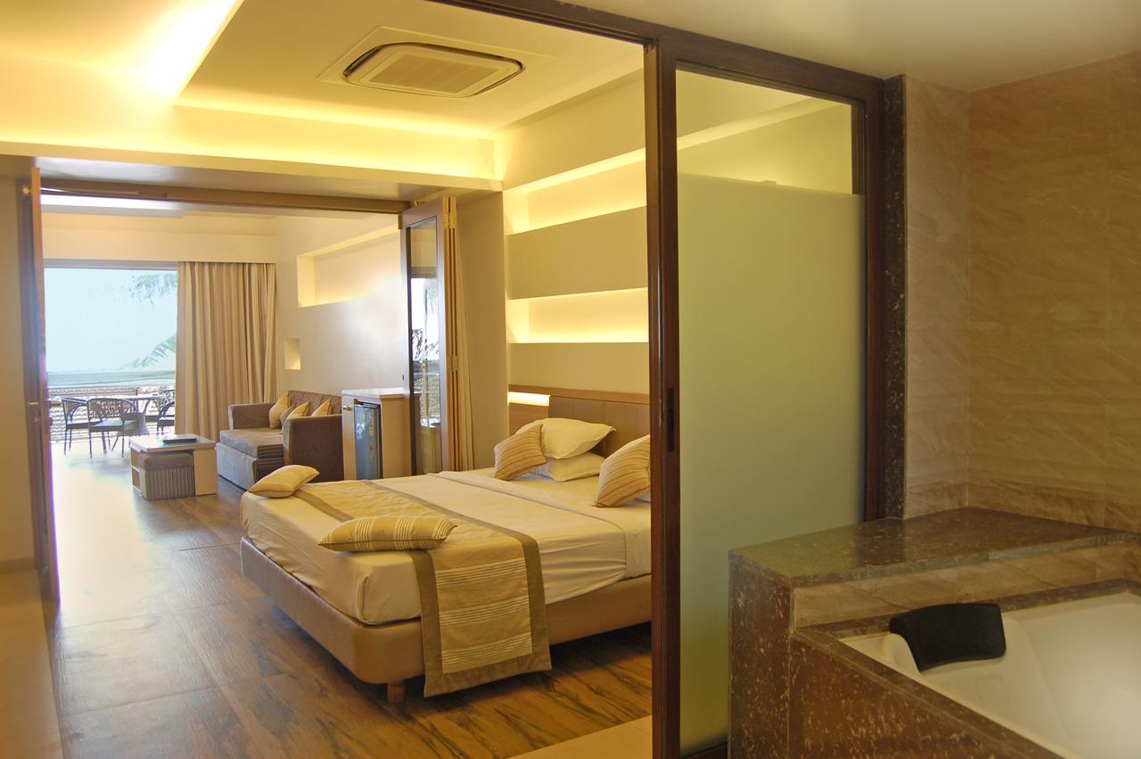 Hotel Miramar Даман Екстериор снимка